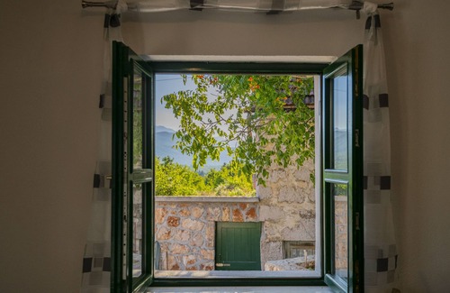 Slivno House | Wonderful small villa in Dalmatian Zagora with pool