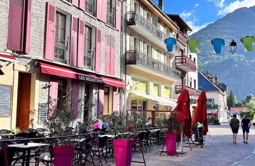 Le Bourg-d'Oisans House | WONDERFUL SPACIOUS TOWN HOUSE - SLEEPS 10