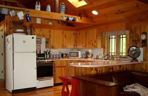Lakeville Cottage | Wonderful Tranquil Cottage Just off Cape Cod