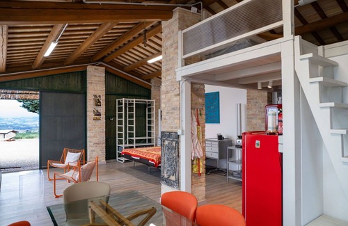 Citta Sant'Angelo Villa | Wonderful villa with WIFI, A/C, hot tub, patio, pets allowed, panoramic view and parking