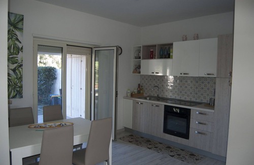 Pizzo Villa | Wonderful villa for 5 people with WIFI, pool, A/C, veranda, pets allowed and parking