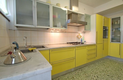 Ronchi Villa | Wonderful villa with WIFI, TV, terrace, panoramic view and parking, close to Forte Dei Marmi