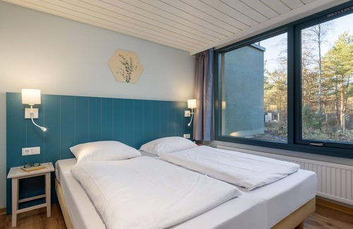 Bispingen House | Wonderful villa for 6 people with WIFI, pool, TV, terrace and parking