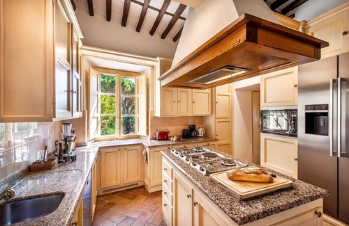 Lucca Villa | Wonderful villa with A/C, private pool, WIFI, TV, terrace, panoramic view, parking, close to Lucca