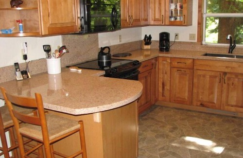 Timberland Cabin | Wonderful Westshore Family Vacation Cabin