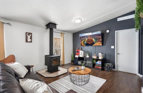 Williams House | Wonderland in Williams Scenic Views EscapetheCity