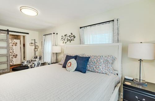 Lakeland House | Wood Circle Art Deco Home near Disney and I4