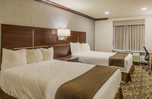 Mount Pleasant Hotel | Woodbine Hotel and Suites