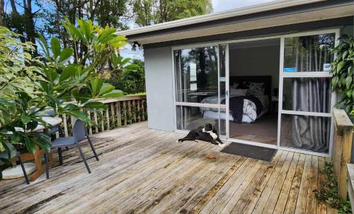 Takanini Bed & Breakfast | Woodbury Farm B&B