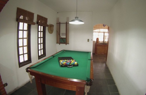 Guararema House | Wooded lot, pool, barbecue, pool and gazebo with beautiful view.