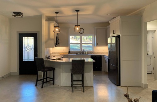 Dogwood House | Wooded Retreat Near Lake Bob Sandlin