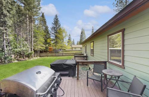 Sandpoint House | Wooded Wonder