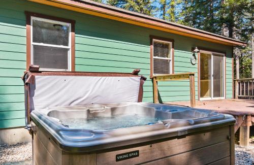 Sandpoint House | Wooded Wonder