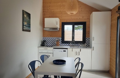 Asserac House | Wooden cottage near the sea