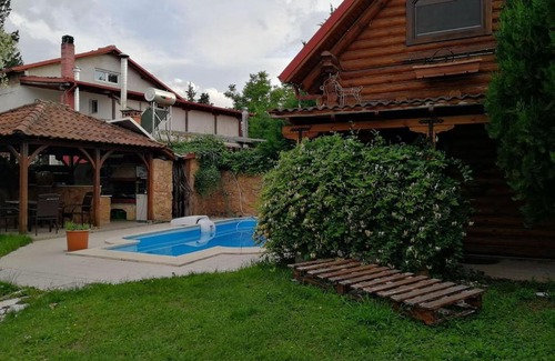 Veroia Ski Chalet | Wooden House in Veria