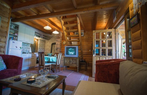 Cetinje House | Wooden house Stevan (near National Park Lovćen)