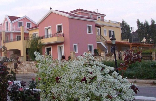 Paliki Apartment | Wooden Roof Apartment
