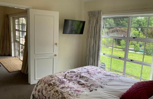 Karapiro Bed & Breakfast | Woodhey Retreat