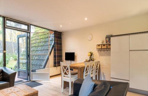 Stramproy House | Woodland Bungalow w BBQ