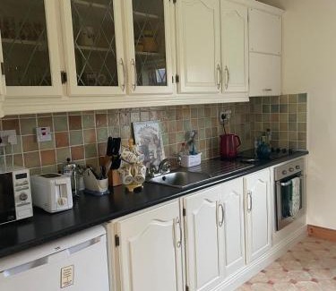 Athenry Apartment | Woodland Cottage