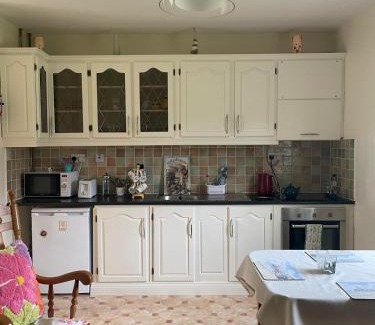 Athenry Apartment | Woodland Cottage
