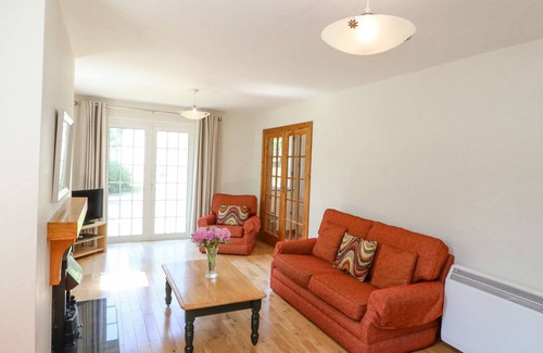 Kenmare House | WOODLAND COTTAGES, family friendly in Kenmare, County Kerry