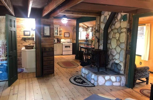 Pauma Valley Cabin | Woodland Hideaway