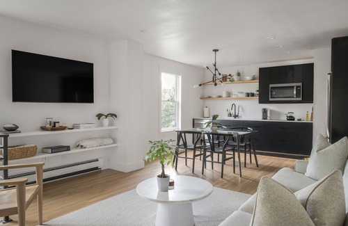 Harvest Creek Apartment | Woodland Loft - Proper Luxury