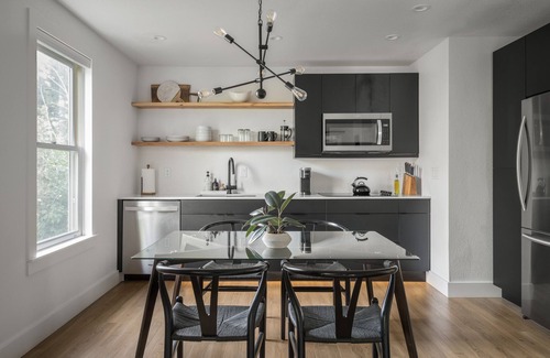 Harvest Creek Apartment | Woodland Loft - Proper Luxury