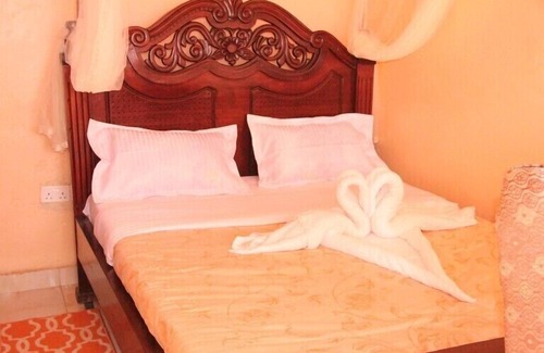 Kitale Hotel | Woodland Resort Kitale
