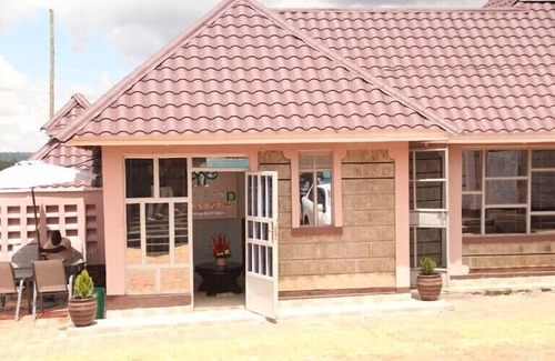 Kitale Hotel | Woodland Resort Kitale