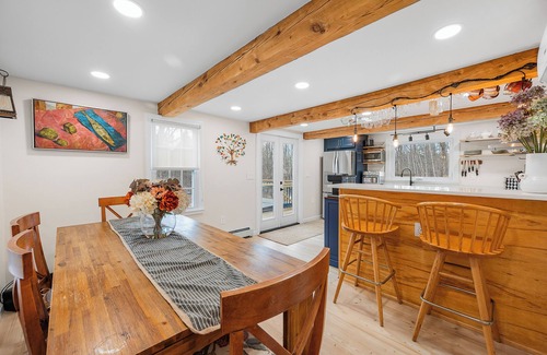 Barkhamsted House | Woodland Retreat 4-Bedroom with Hot Tub, Fire Pit, and Woodstove