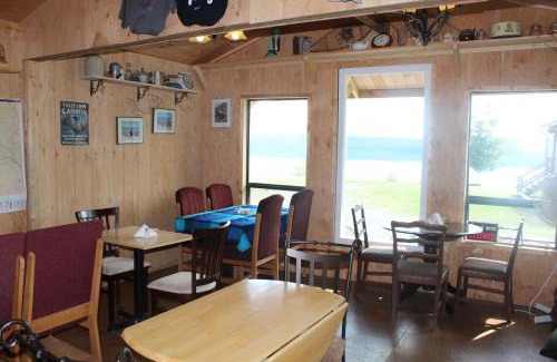 Chilanko Forks Resort | Woodlands fishin resort
