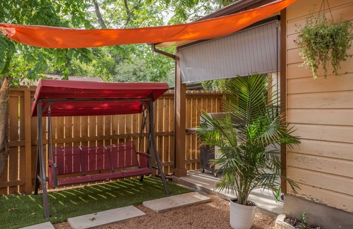 Midtown House | Woodlawn Main-House Downtown SA