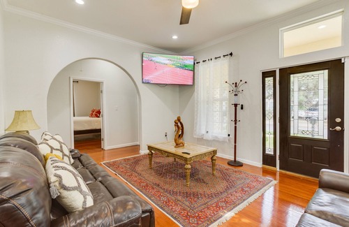 Midtown House | Woodlawn Main-House Downtown SA