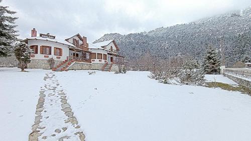 Vlataneoi Villa | Woodman’s home