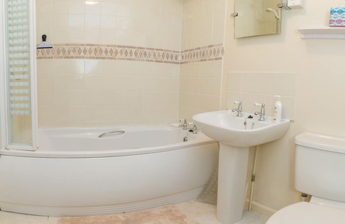 Kingsbridge Cottage | Woodpecker Barn- Family friendly cottage in the South Hams near stunning beaches