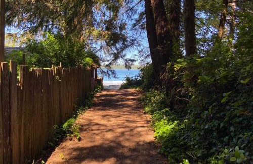 Bamfield Resort | Woods End Landing