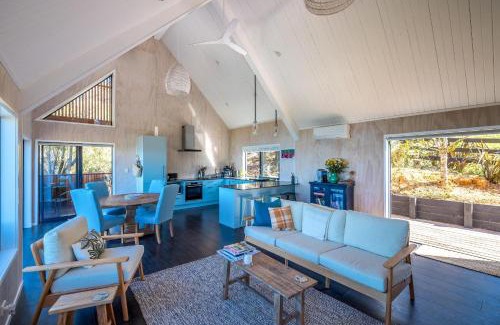 Waiheke Island House | Woodside Bay Cottage, Woodside Bay - Be My Guest Waiheke