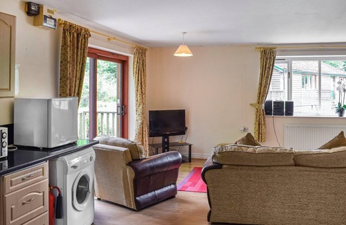Boraston Cottage | Woodside Fishery - Coots