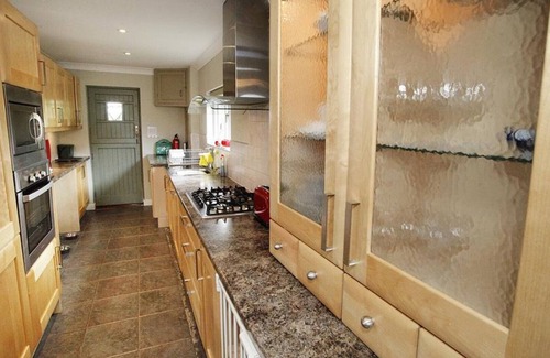 Parkmill House | Woodside - Two Bedroom House, Sleeps 4