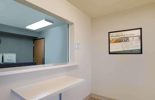 Lobdell/Woodale Hotel | WoodSpring Suites Baton Rouge Airline Highway