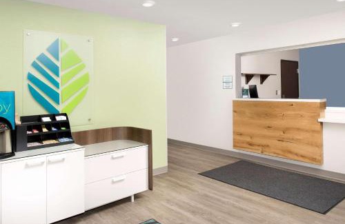 Tinley Park Hotel | WoodSpring Suites Chicago Tinley Park