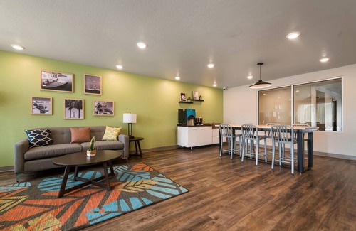 Rockledge Hotel | WoodSpring Suites Cocoa Beach - Rockledge