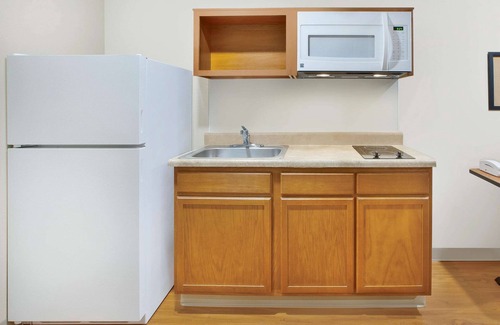 West Columbus Hotel | WoodSpring Suites Columbus Urbancrest