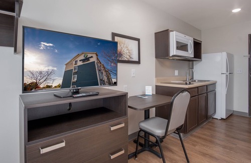 Columbus Hotel | WoodSpring Suites Columbus West - Hilliard