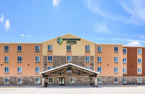 Quad Cities Hotel | WoodSpring Suites Davenport Quad Cities