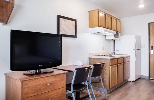 Denton Hotel | WoodSpring Suites Denton