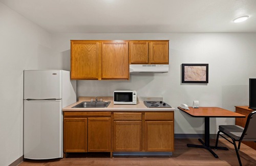 Biggs Field Hotel | WoodSpring Suites El Paso I-10 Southeast