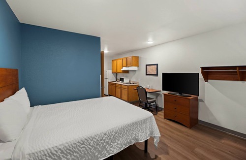 Biggs Field Hotel | WoodSpring Suites El Paso I-10 Southeast